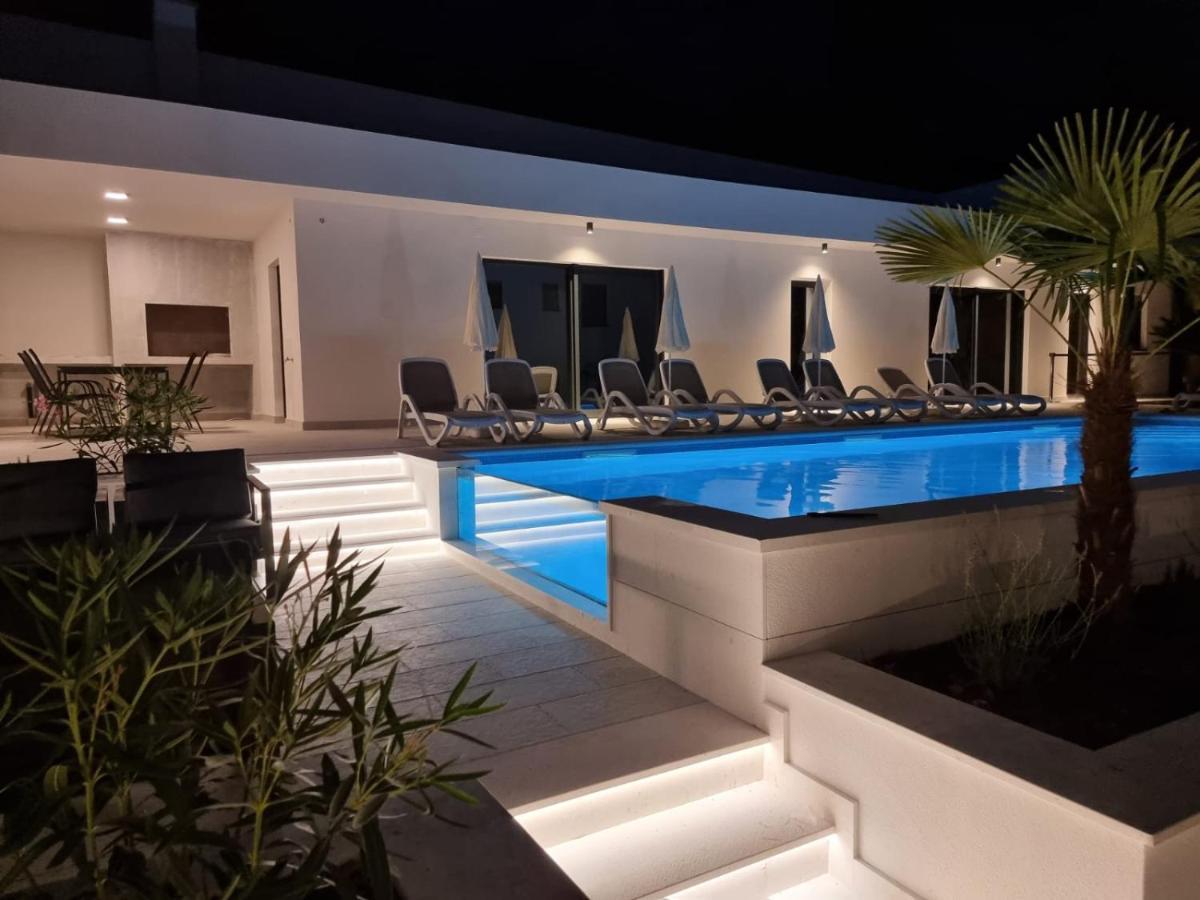 Villa Medak Makarska Exteriör bild
